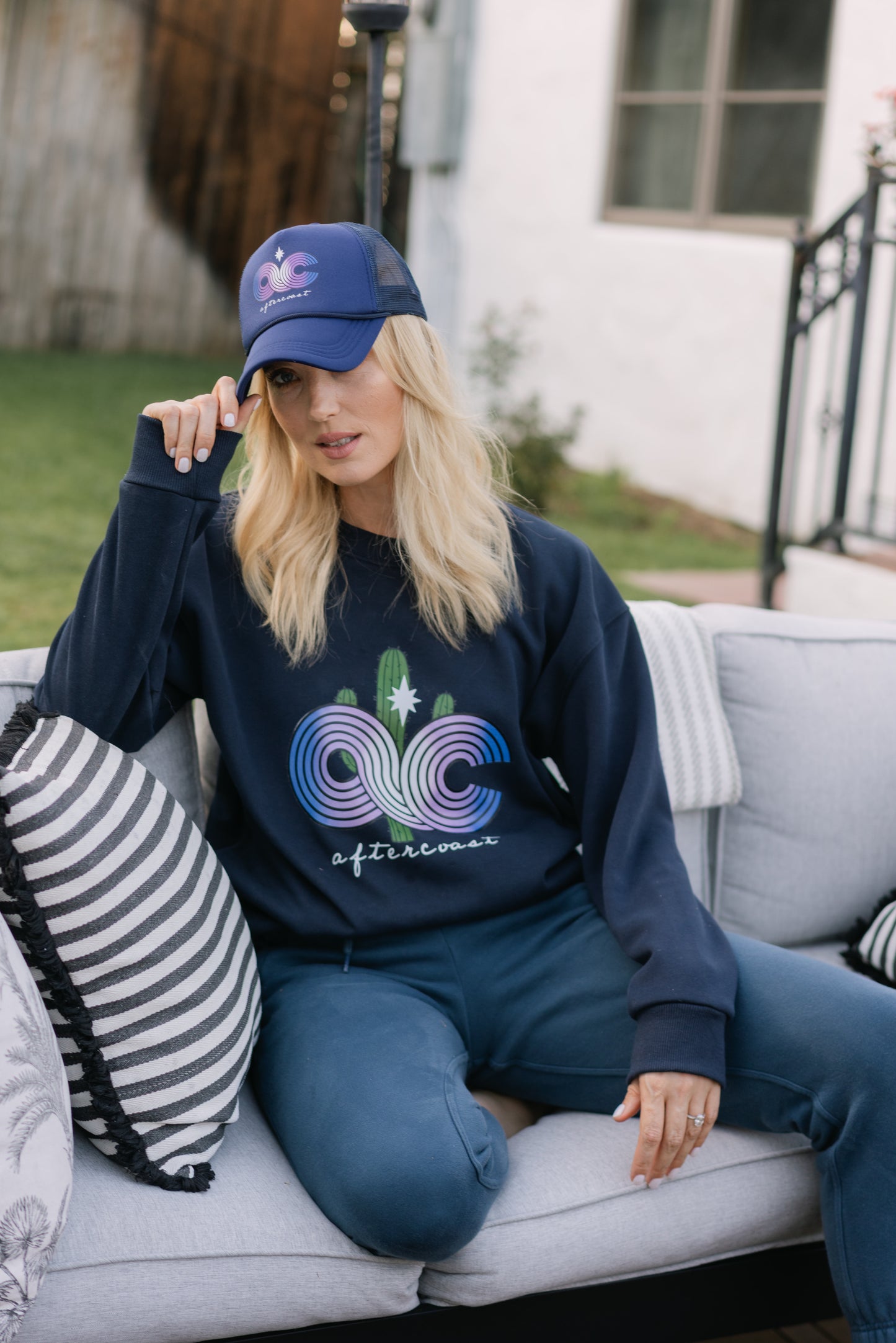 Crewneck, Trucker Cap & Journal